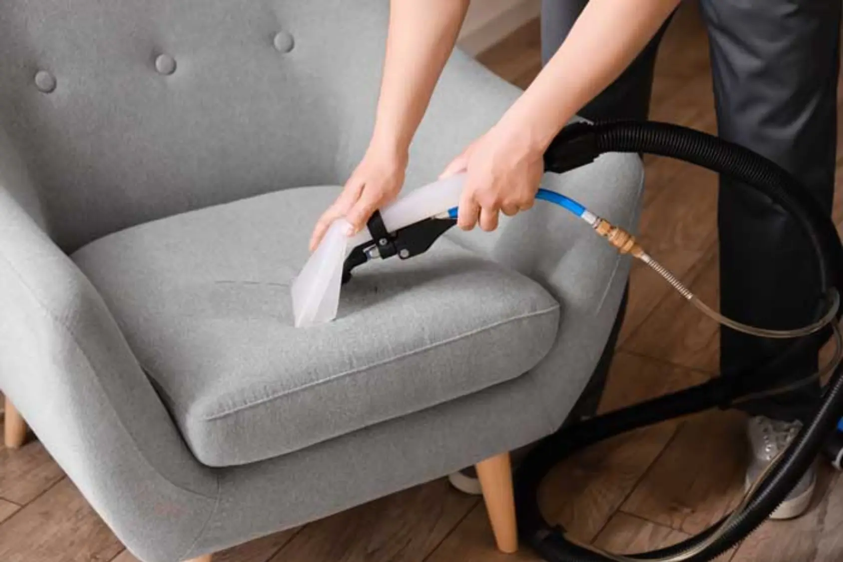Nettoyage de fauteuil à Marseille