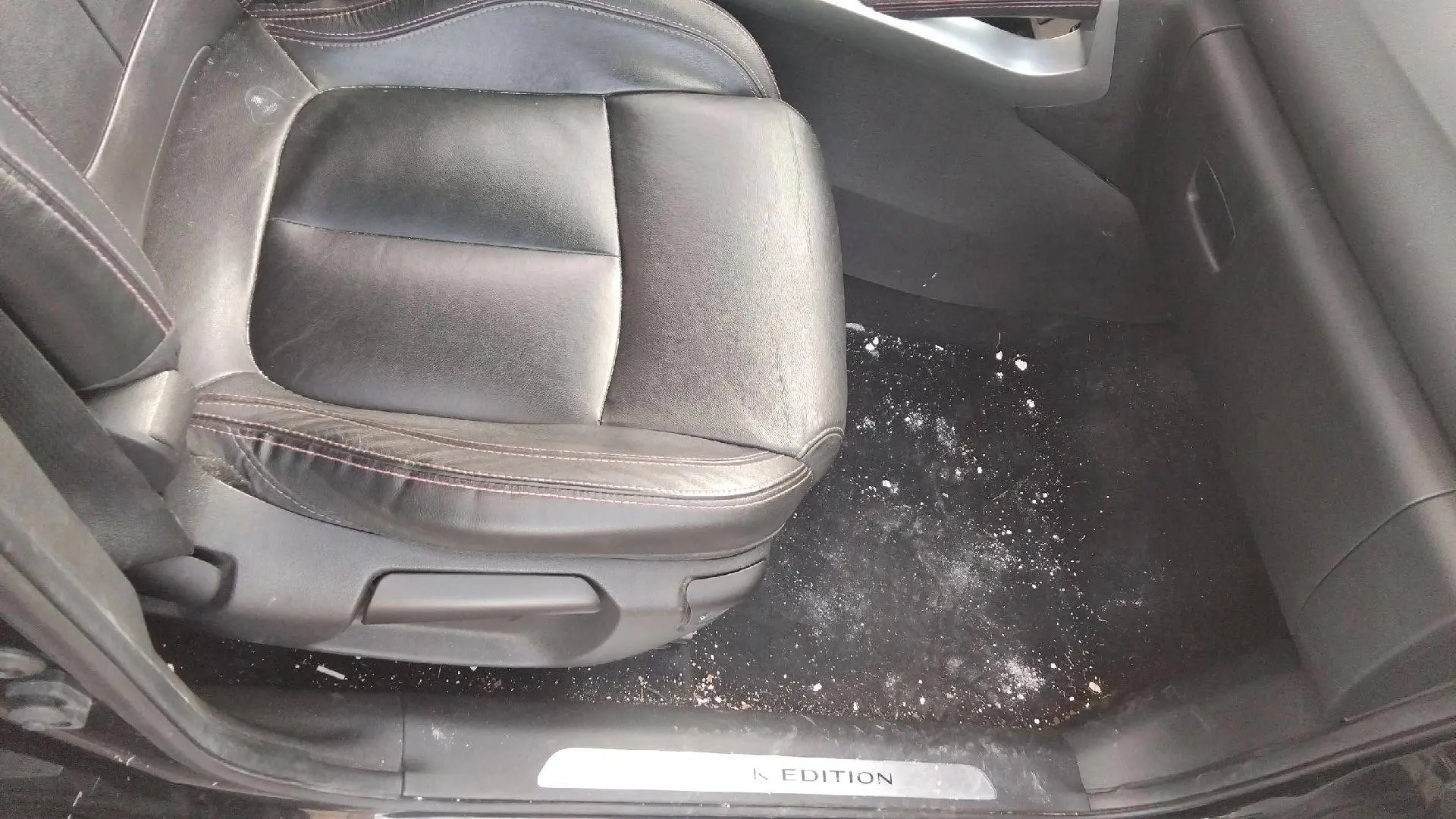 Siège de voiture avant intervention